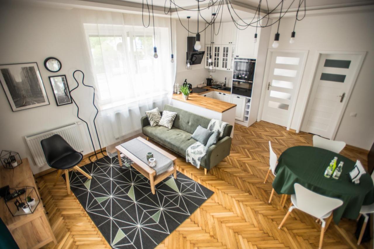 Mansarda Noclegi Września Exterior foto